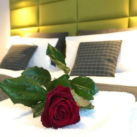 Premium Apartment - Chopin Airport Варшава Экстерьер фото